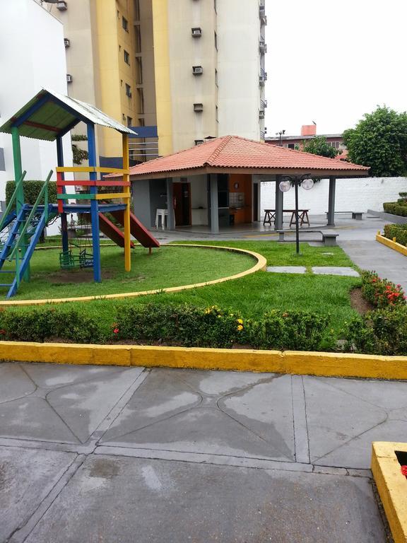 Un 2525 Apartment *