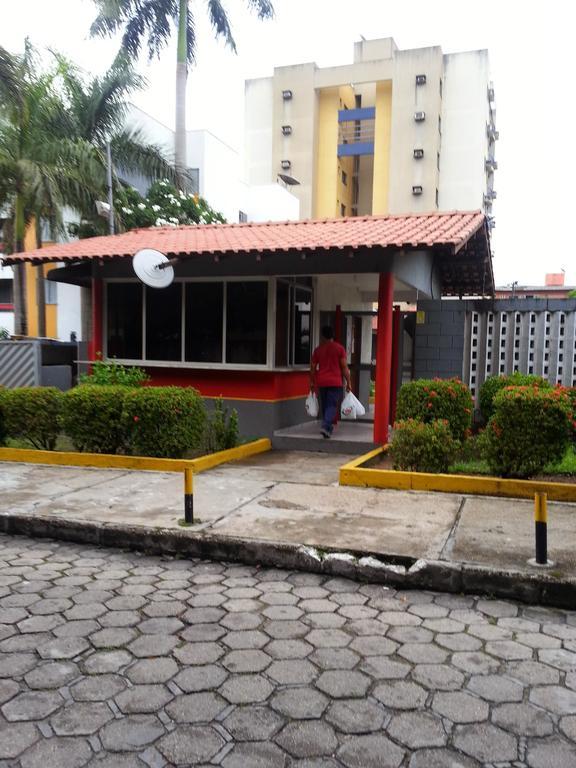 Un 2525 Manaus